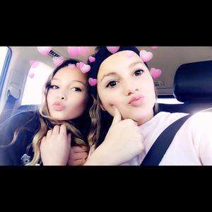 Meet your Posher, Jes